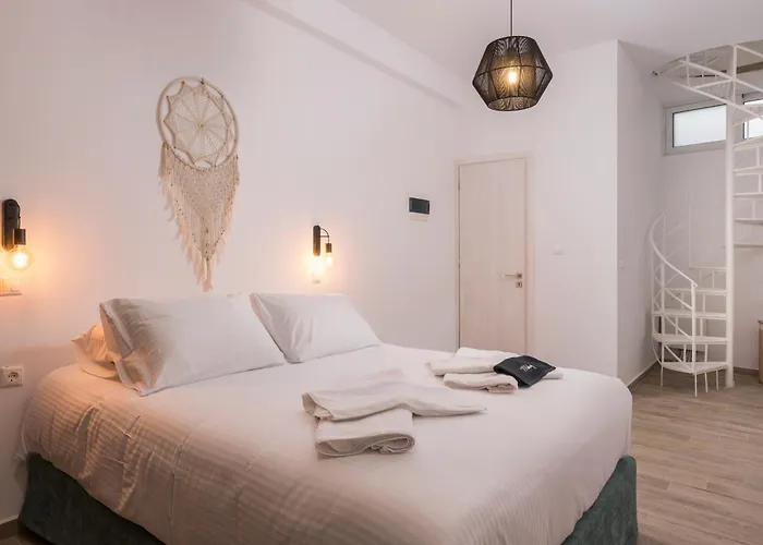 Leone Apartment